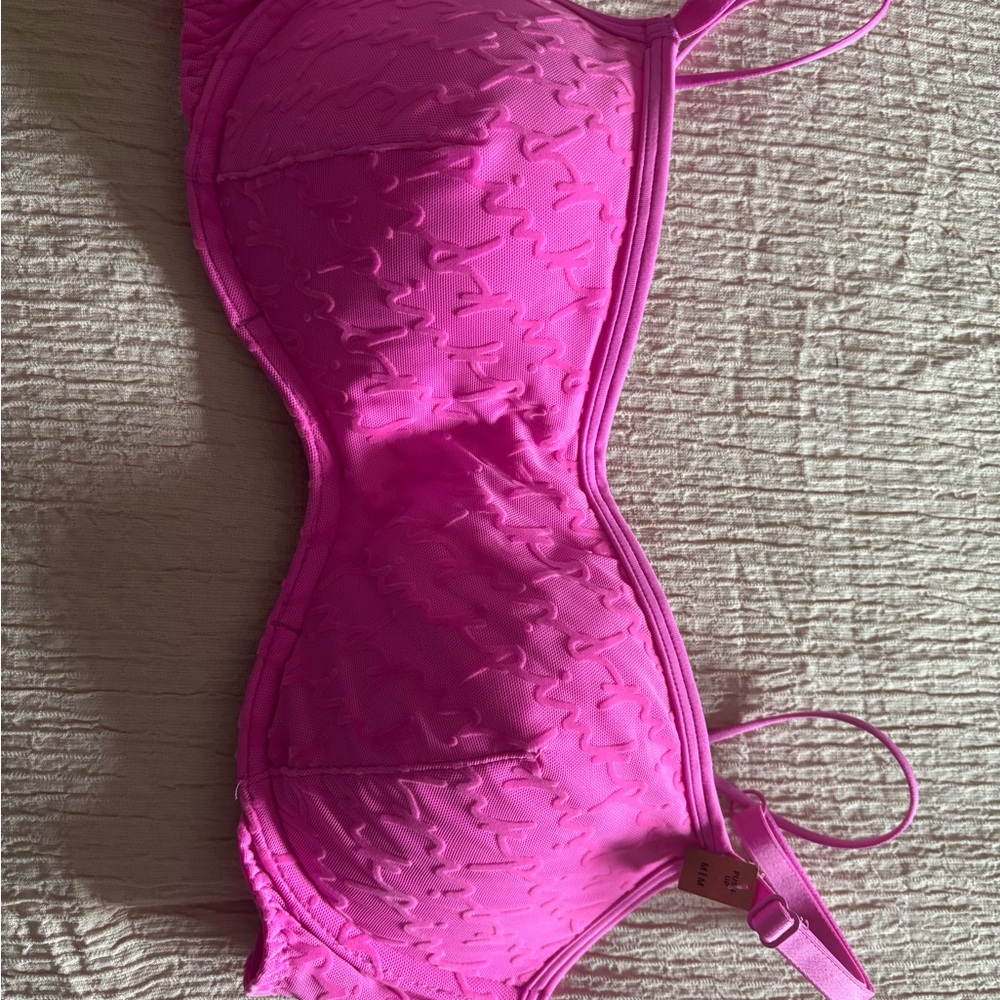 PINK Victoria's Secret Vibrant Pink Bra